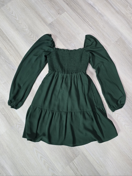 Abercrombie & Fitch Dresses & Skirts - Abercrombie & Fitch Emerald Green Smocked Puff Sleeve Mini Dress Size XS